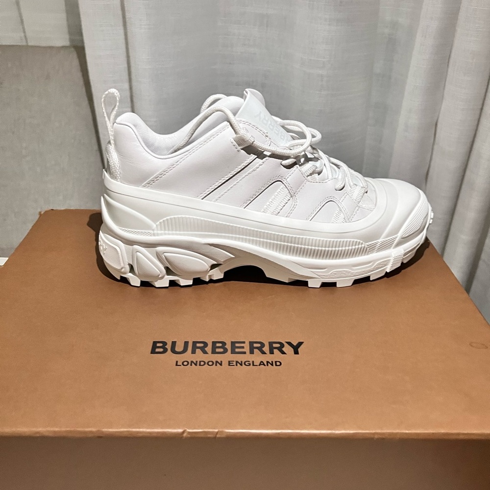 White Burberry shoes